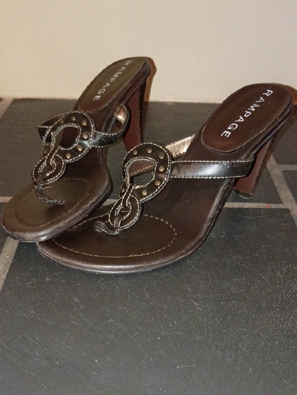 Rampage Bronze Metallic Ring-Accent Thong Sandals | Size 7
